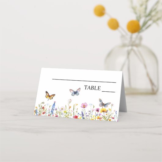 Wildblumen und Schmetterlinge Elegante Hochzeit Platzkarte (Vorderseite)