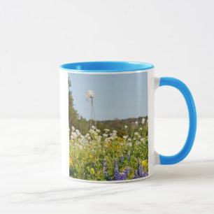 Wildblumen und Windmühle in Texas Hill Country Tasse