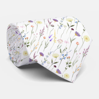 Wildblumen von Singles, die auf Stämmen schweben Krawatte