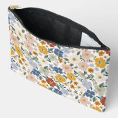 Wildblumen-Wiese Boho-Muster Zubehörtasche (Offen)