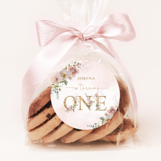 Wildblumen wild Ein blühendes Mädchen Rosa Runder Aufkleber