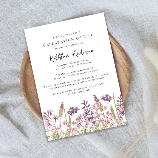 Wildblumen zum Gedenken an die Beerdigung des Lebe Einladung