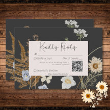 Wildblumen zum QR-Code für Holzkohle-Hochzeit