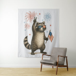 Wilde, aber freie Feuerwerke Wilde Raccoon 4. Juli Wandteppich