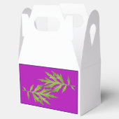 Wilde Blätter auf einer Gable Favor Box Geschenkschachtel (Geöffnet)