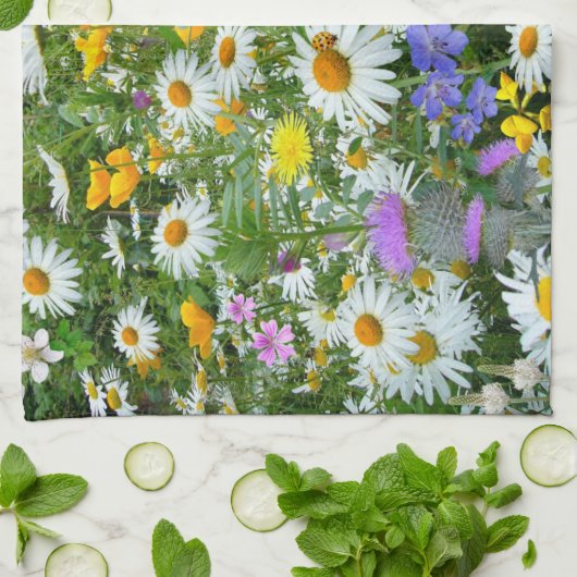 Wilde Blume Meadow Geschirrtuch (Gefaltet)