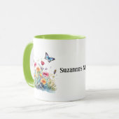 Wilde Blume mit Schmetterling - bearbeiteter Name Tasse (Vorderseite Links)