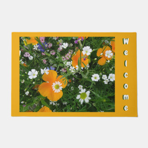 Wilde Blume: orange weiße Kruste. Begrüßungstürmat Fußmatte