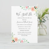 Wilde Blume Pfirsich Pink Floral Wedding Vow Erneu Einladung (Stehend Vorderseite)