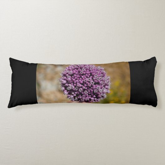 Wilde Blume Seitenschläferkissen (Vorderseite)