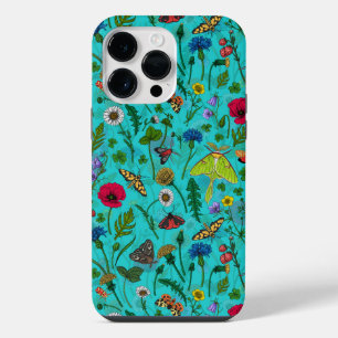 Wilde Blume und Motten auf aquamarin iPhone 14 Pro Max Hülle