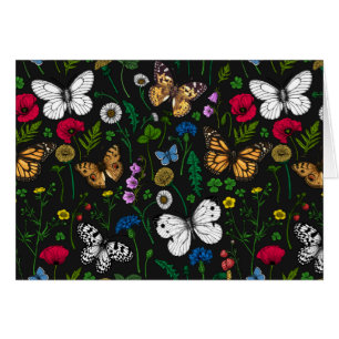 Wilde Blume und Schmetterlinge auf schwarz