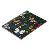 Wilde Blume und Schmetterlinge auf schwarz Notizblock (Linke Seite)