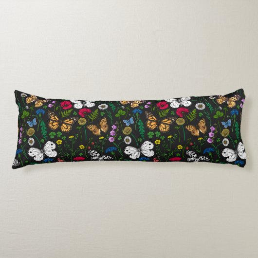 Wilde Blume und Schmetterlinge auf schwarz Seitenschläferkissen (Vorderseite)