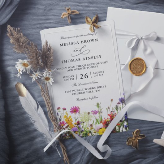 Wilde Blumen Elegante Moderne Budget QR-Code-Hochz Einladung