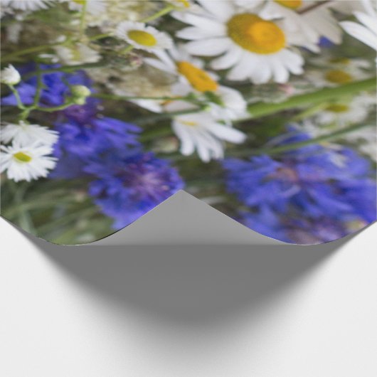 Wilde Blumen Geschenkpapier (Ecke)