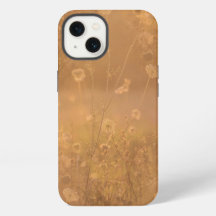 Wilde Blumen mit orangem Schimmer