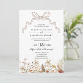 Wilde Blüte moderne Hochzeitseinladung Einladung (Stehend Vorderseite)