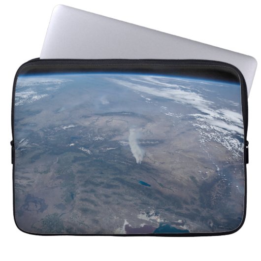 Wilde Brände im Western und Südwesten von uns. Laptopschutzhülle (Vorderseite)