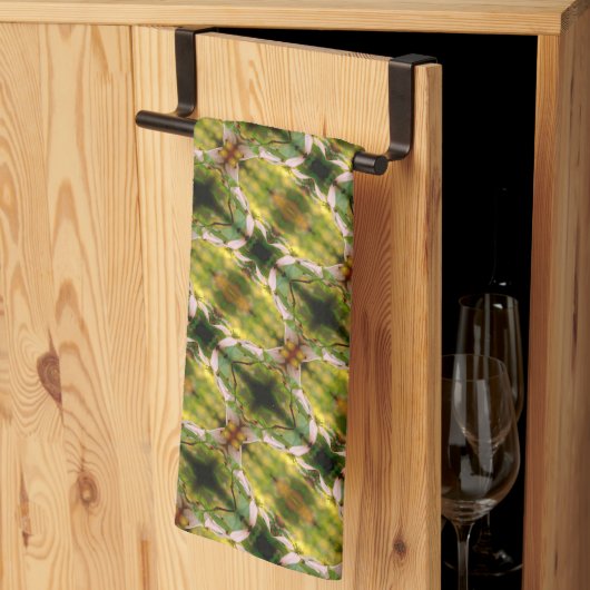 Wilde Dogwood-Blume blüht Abstraktes Muster Geschirrtuch (Drittel gefaltet)