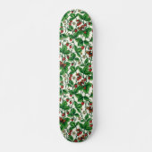 Wilde Erdbeeren auf weißem Grund Skateboard (Vorne)
