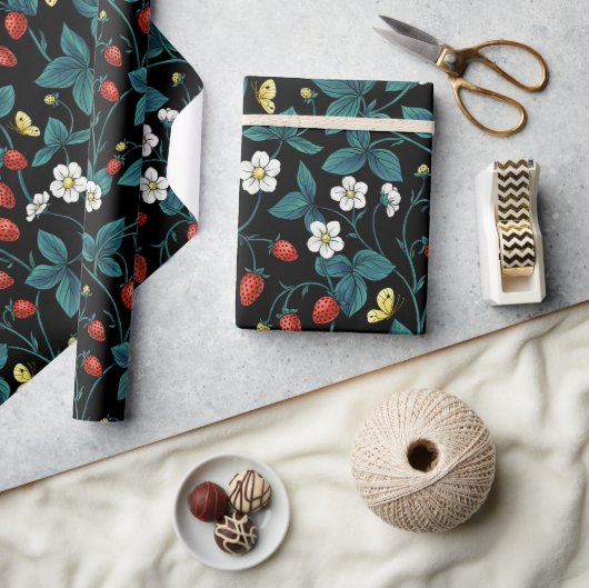 Wilde Erdbeeren rot/gelb/blau/schwarz Geschenkpapier (Kunsthandwerk)