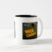 "Wilde Fracht-" Nasen-Kunst Zweifarbige Tasse (VorderseiteRechts)