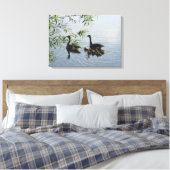 Wilde Gänse-Leinwand Leinwanddruck (Insitu (Schlafzimmer))
