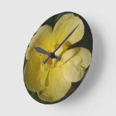 Wilde gelbe Rose Runde Wanduhr (Winkel)