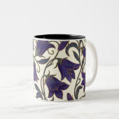 Wilde Glockenblumenmuster Zweifarbige Tasse (VorderseiteRechts)