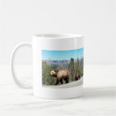 Wilde Grizzlybär-Mutter und CUB in Yellowstone Kaffeetasse (Links)