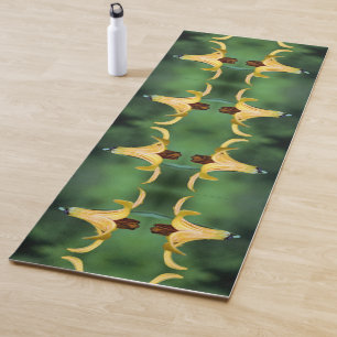 Wilde Kanadische Lilie und Insekten Abstrakt Yogamatte