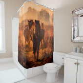 wilde Konik-Pferde, die direkt in den Krieg kamen Duschvorhang (Beispiel)