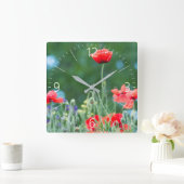 Wilde Mohn Quadratische Wanduhr (Zuhause)