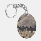 Wilde Mustang-Pferde in der Wüste 1 Schlüsselanhänger (Vorderseite links)