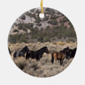 Wilde Mustang-Pferde in der Wüste 2 Keramikornament (Hinten)