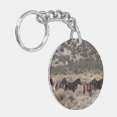 Wilde Mustang-Pferde in der Wüste 2 Schlüsselanhänger (Vorderseite links)