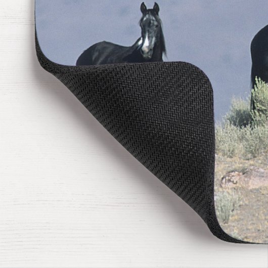 Wilde Mustang-Pferde in der Wüste 3 Mousepad (Ecke)