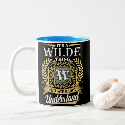 Wilde Name Zweifarbige Tasse (Mit Donut)