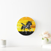 Wilde Paint Horse Wall Clock Runde Wanduhr (Zuhause)