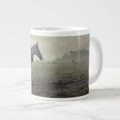 Wilde Pferde Jumbo-Tasse (Vorderseite Rechts)