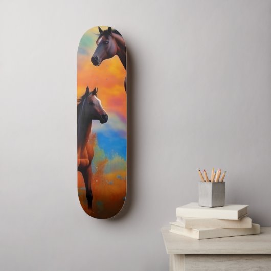 Wilde Pferde Skateboard (Wandkunst)