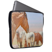 Wilde Pferdeschlittenhülle Laptopschutzhülle (Vorne Rechts)