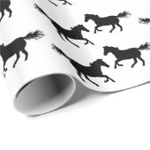 Wilde Pferdeschwarzweiss-muster Geschenkpapier (Rolleneckpunkt)