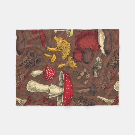 Wilde Pilze auf braun Fleecedecke (Vorderseite (Horizontal))