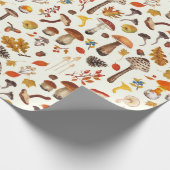 Wilde Pilze auf weißem Boden Geschenkpapier (Ecke)