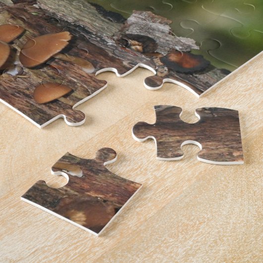 Wilde Pilze, die auf Baumart wachsen Puzzle (Seite)