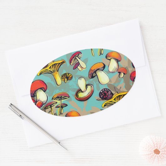 Wilde Pilze Ovaler Aufkleber (Umschlag)