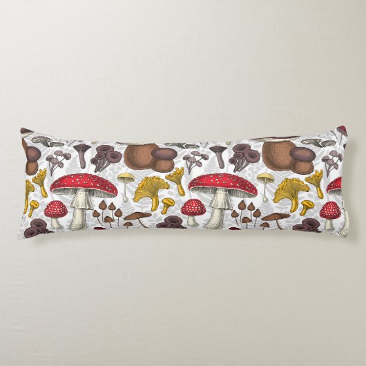 Wilde Pilze Seitenschläferkissen (Vorderseite)