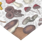 Wilde Pilze Tischdecke (Schrägansicht)